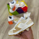 Tênis Nike Dunk Low Bege