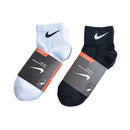 Kit meia Nike cano médio Preto / Branco - 2 pares (tam. 35 a 42)